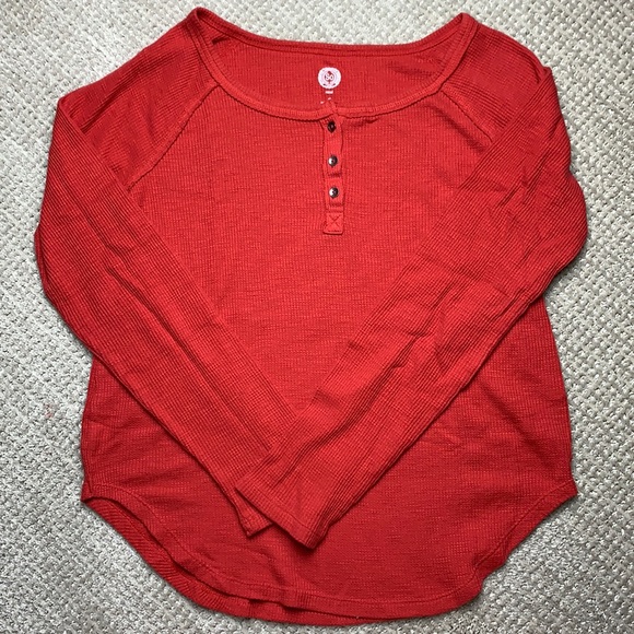 SO red thermal henley top - Picture 2 of 4